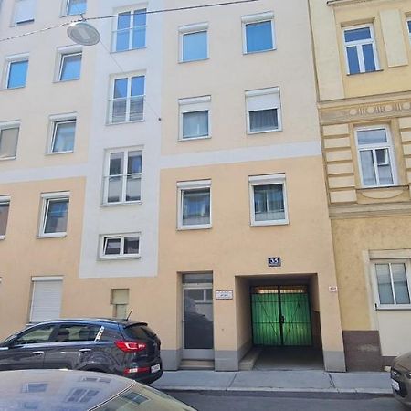 Quiet & Stylish Apartment In Vienna For 4 Guests Экстерьер фото